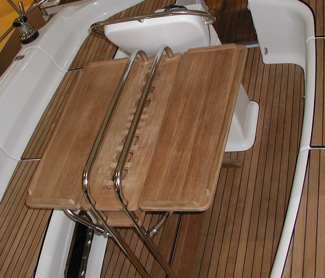 Front view fixing cockpit table on a Bavaria Yacht